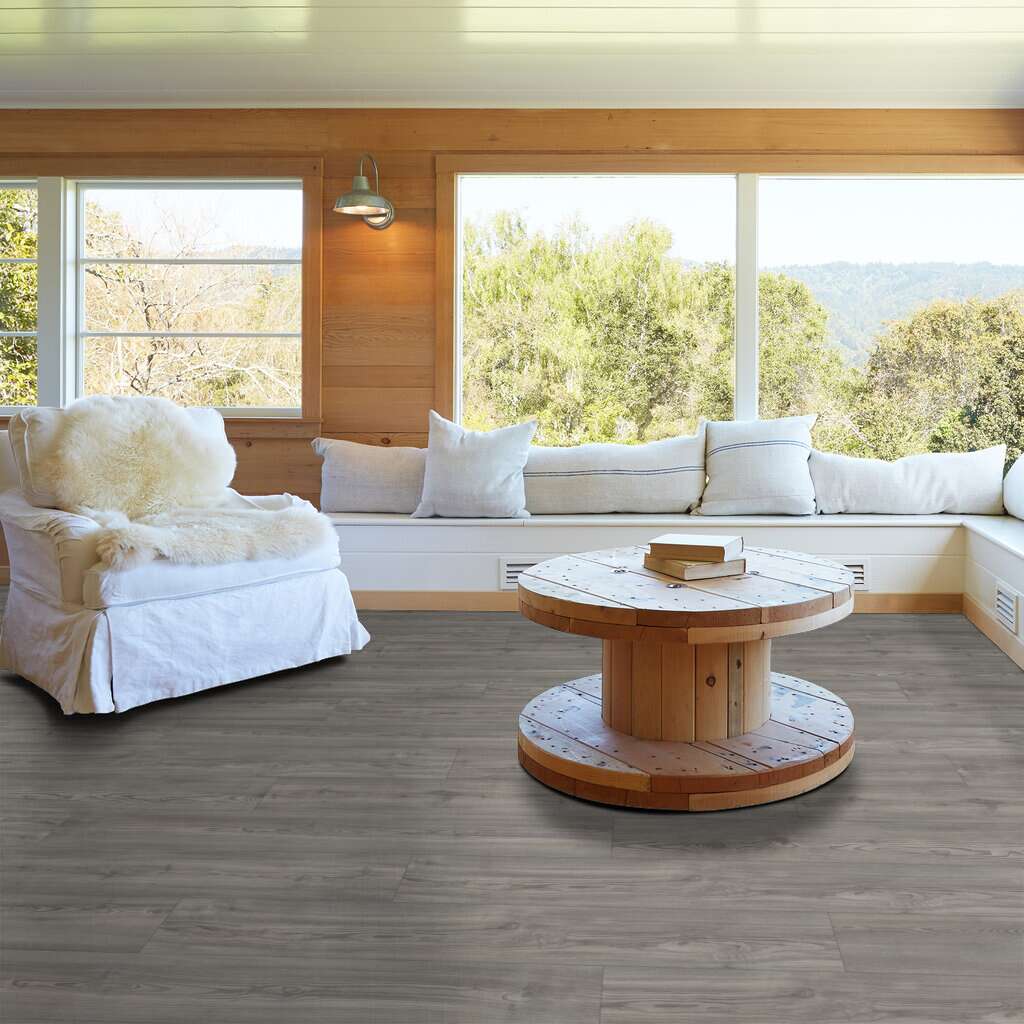 Shaw Floorte Pro Paragon 7" Plus 1020V-05052 Fresh Pine 7" X 48.03" SPC Vinyl Flooring (18.91 SF/Box)