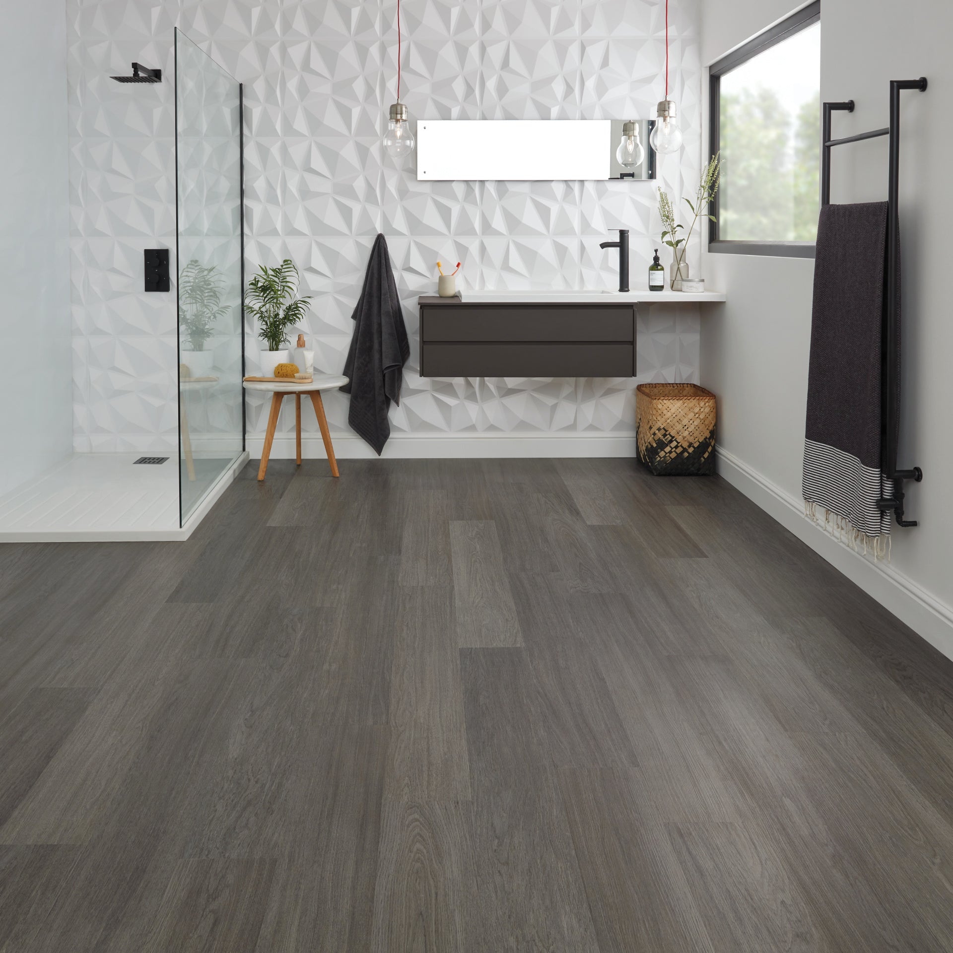 Karndean Knight Tile Rigid Core Shadow Studio Oak SCB-KP150-6 Gray/Silver Wood Plank 6" x 36" (29.53 SF/Box)