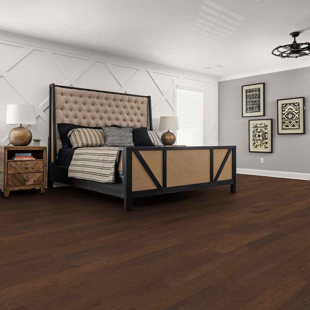 Shaw Sequoia Hickory 5 SW539-07002 Canyon 5.00" Wide X Random Lengths Engineered Scraped Hickory Hardwood Flooring (23.66 Sf/Box)