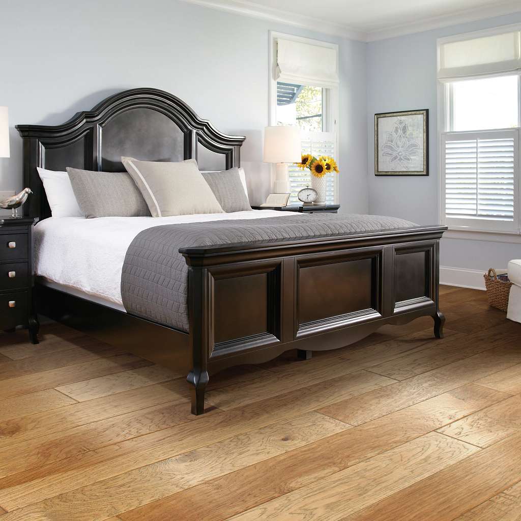 Shaw Sequoia 6 3/8 SW545-02002 Bravo 6.38" Wide X Random Lengths Engineered Scraped Hickory Hardwood Flooring (30.48 Sf/Box)