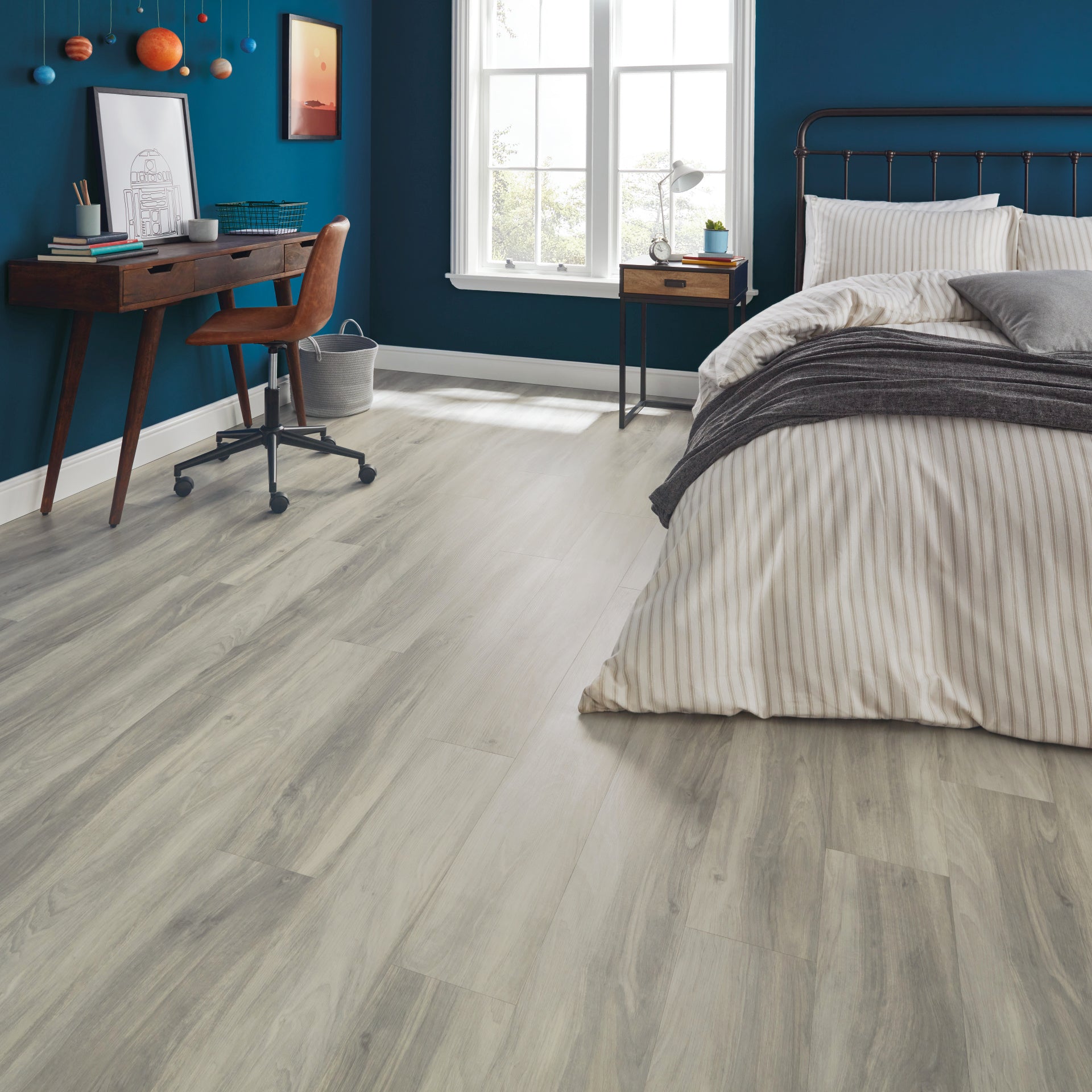 Karndean Korlok Reserve Ghost Elm RCP6544 Gray Wood Plank 7" x 48"