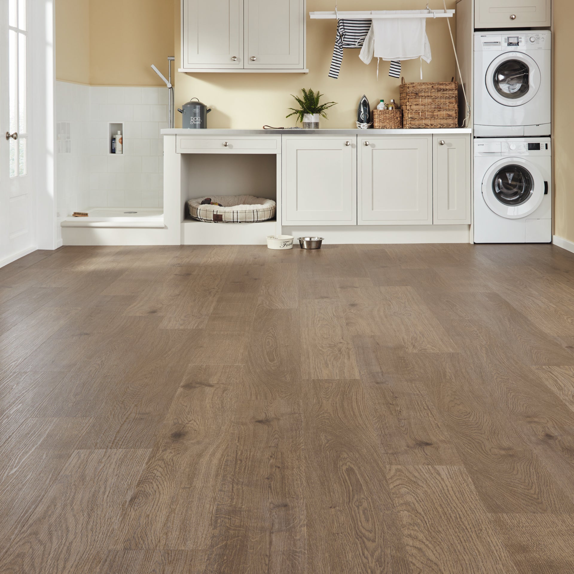 Karndean Korlok Select Smoked Butternut RKP8107 Mid Brown Wood Plank 9" x 56"