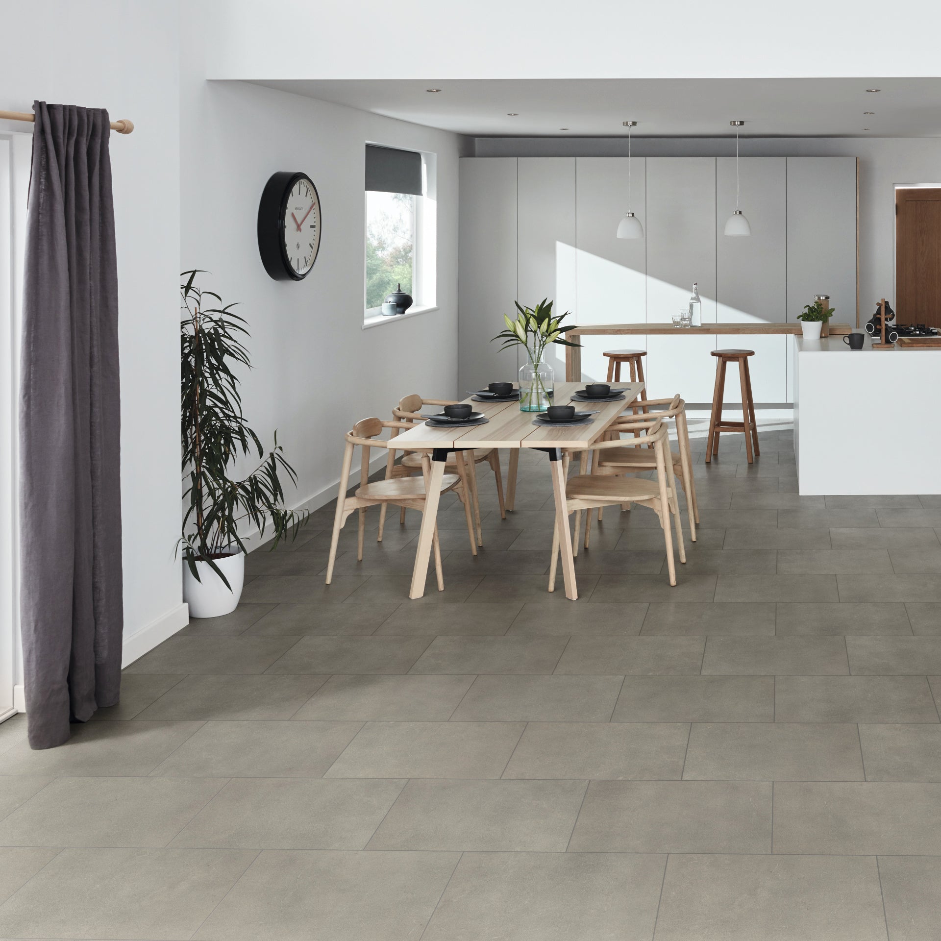 Karndean Korlok Select Metro Grey RKT3007-G Gray Stone Tile 18" x 24"