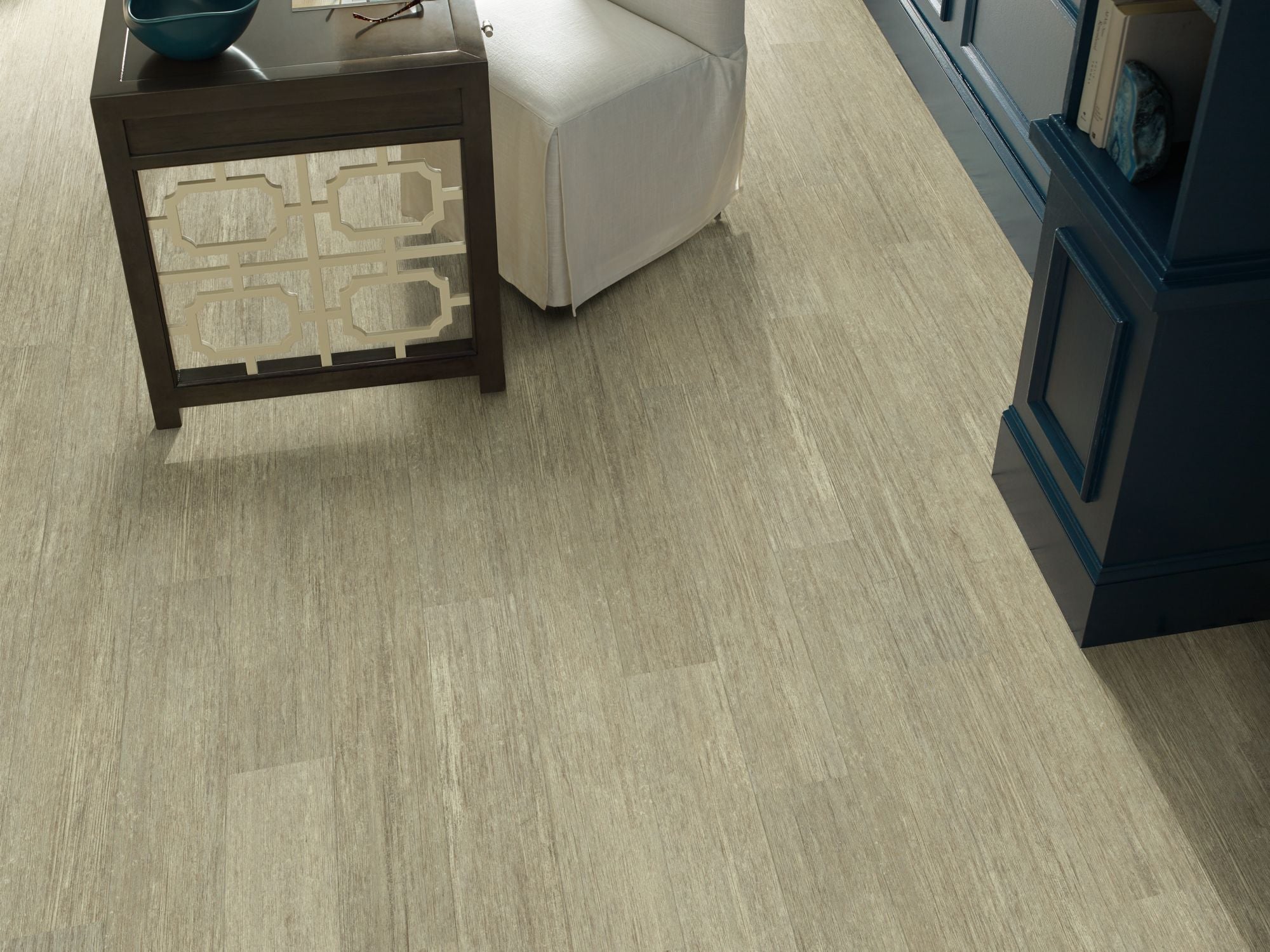 Shaw Uptown Now 30 Peachtree Street 0462V-00216 5.96" x 48" Vinyl Plank (35.76 SF/Box)