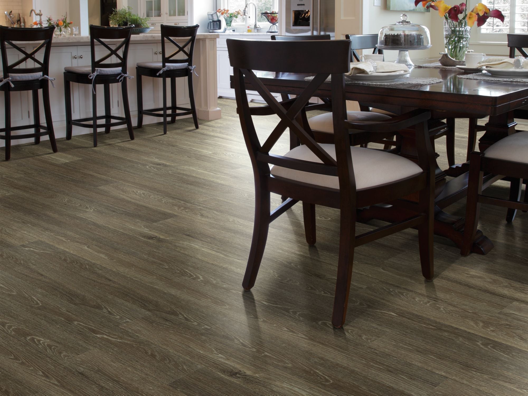 Shaw Uptown Now 30 Lakeshore Drive 0462V-00774 5.96" x 48" Vinyl Plank (35.76 SF/Box)