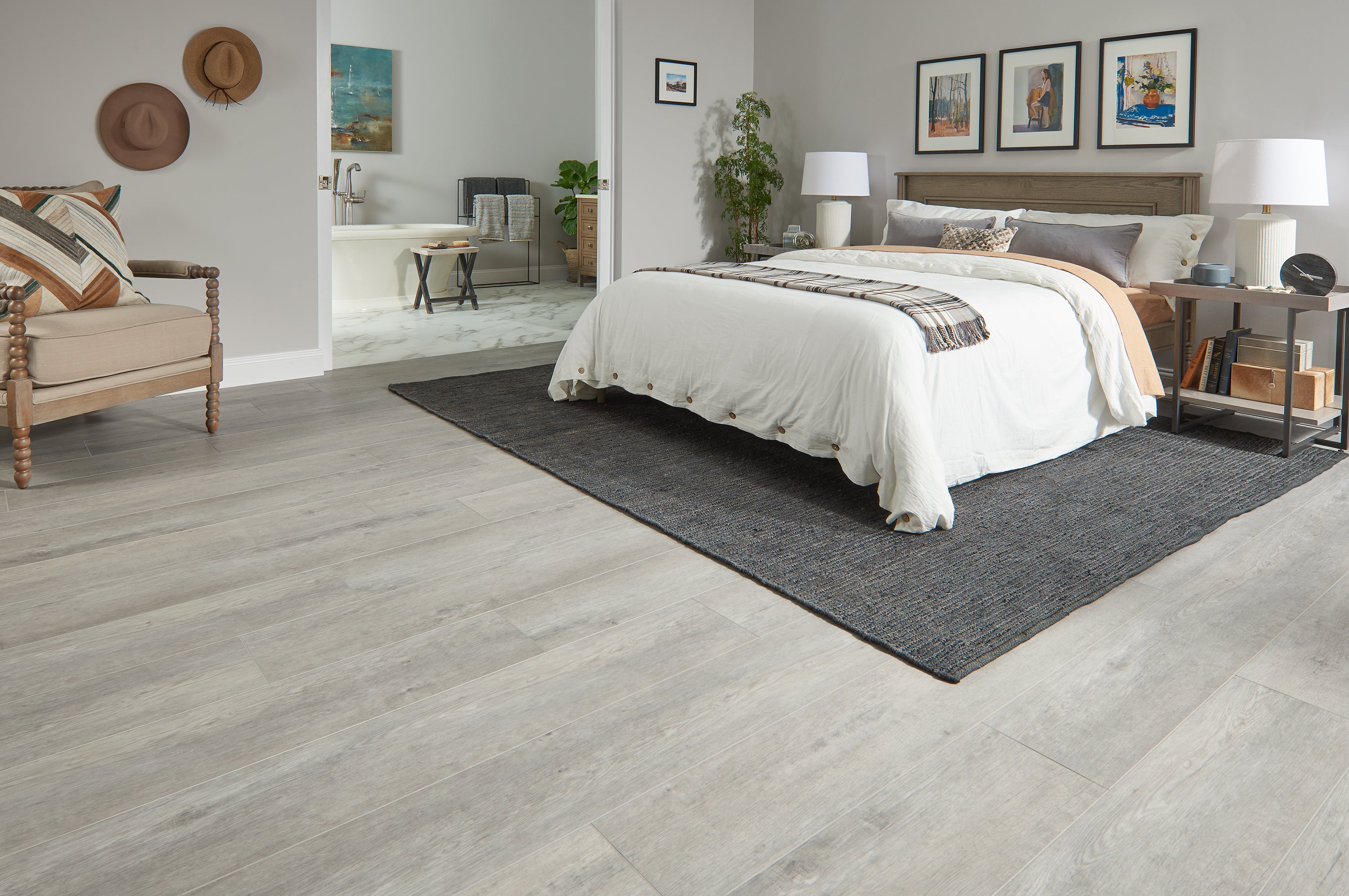 Bruce LifeSeal Reserve Collection BRLR91RK08E Cloudiness Gray 9.1 inch x 60 inch White Oak Rigid Core Flooring (19.02 SF/Box)
