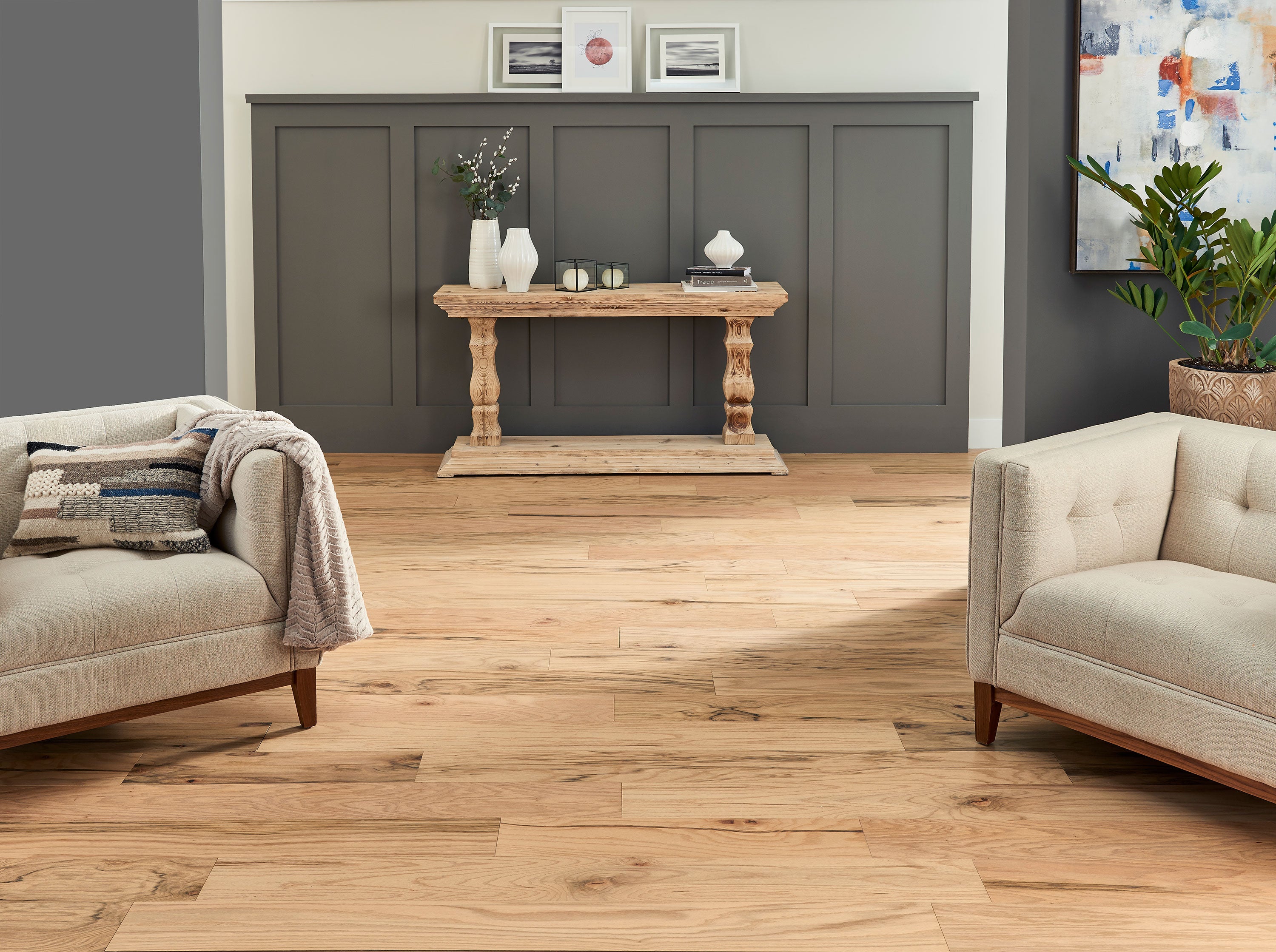 Bruce American Honor BRUEKAH72L01SEE American Natural 6-1/2" x 10 - 60" Oak Engineered Hardwood (39.5 SF/Box)