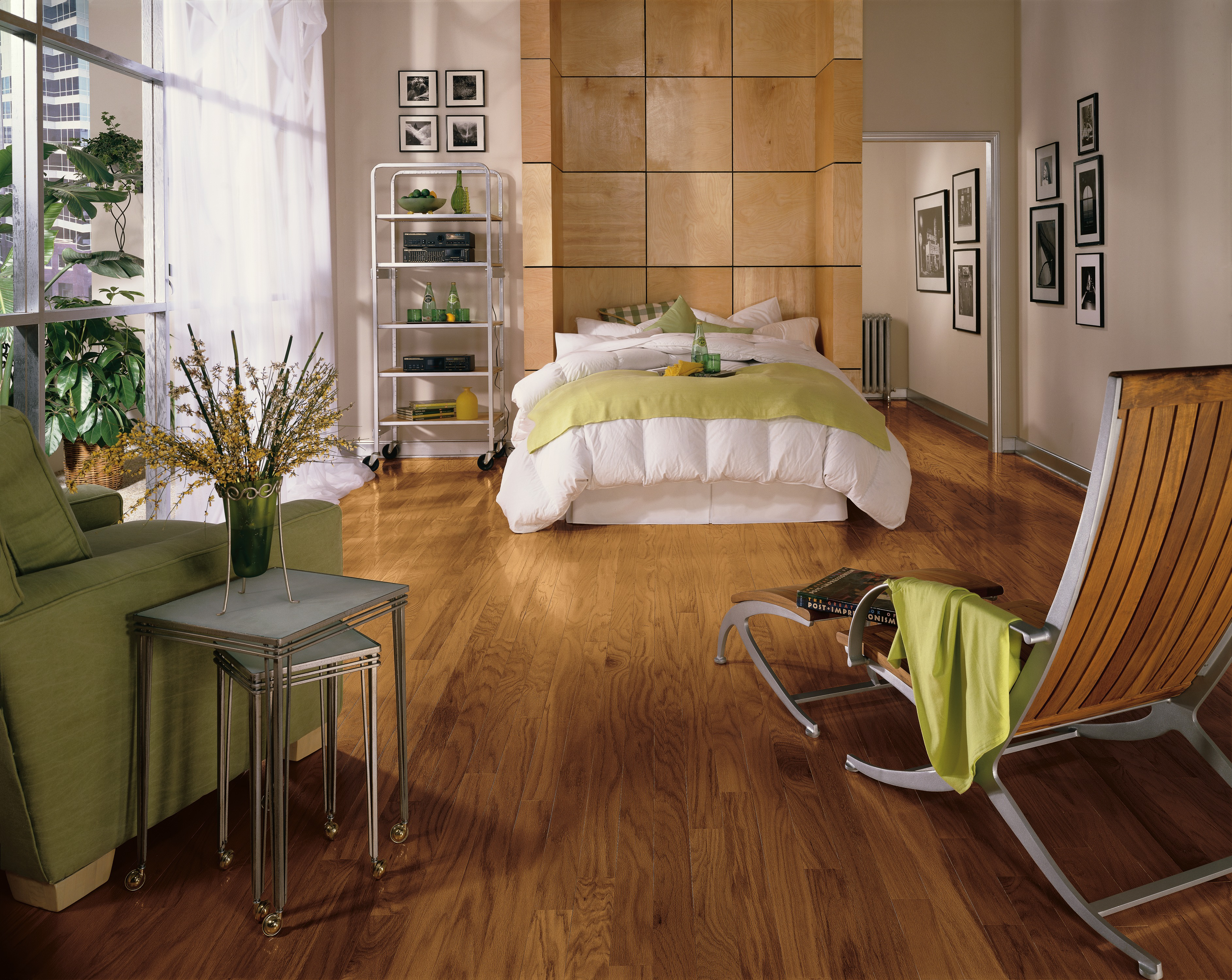 Bruce Westchester Collection BRUCB734 Fawn 3-1/4" x 8-1/2 - 84" Oak Solid Hardwood Flooring (22 SF/Box)