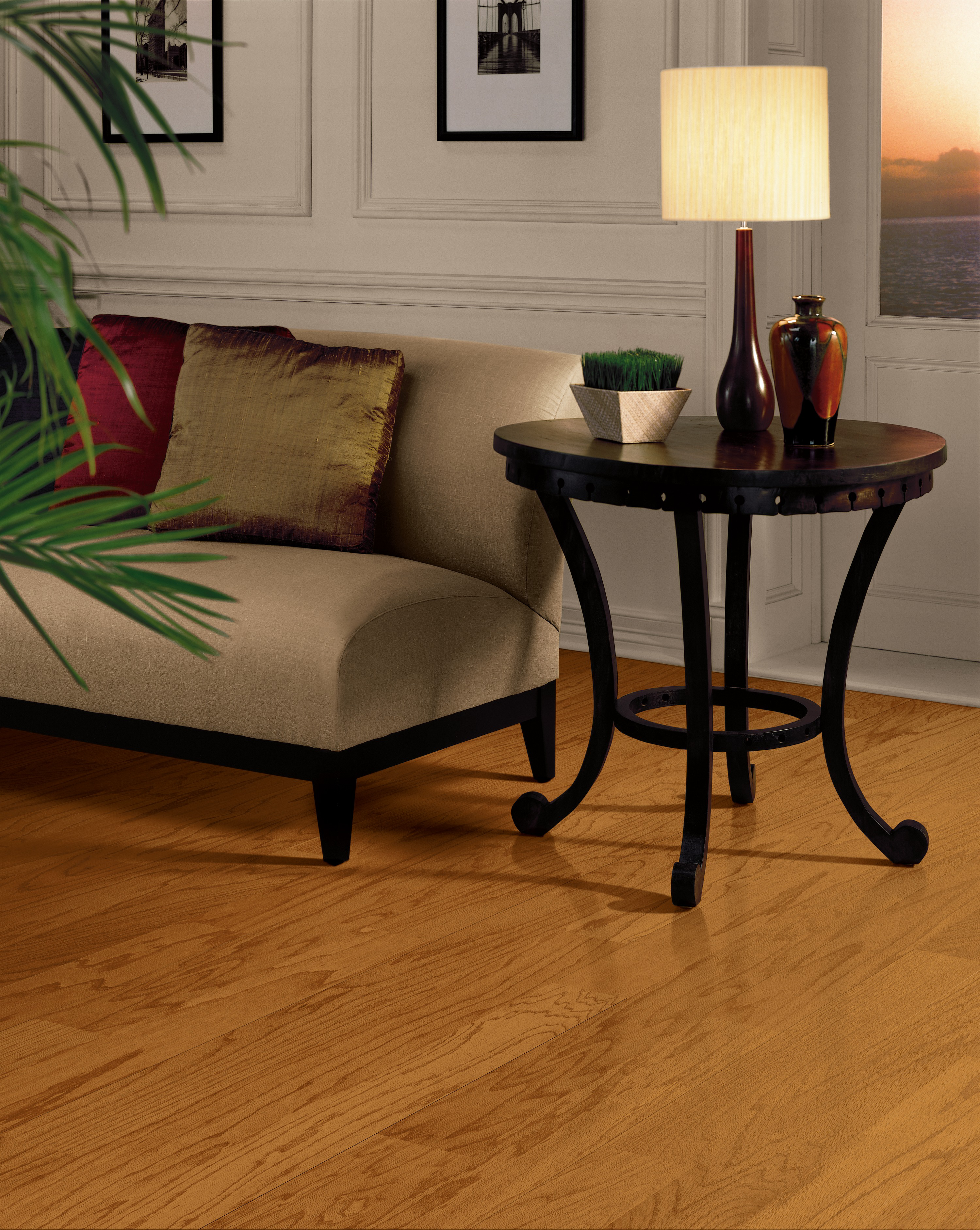 Bruce Engineered Hardwood Flooring Red Oak Turlington Butterscotch 5" E556EE